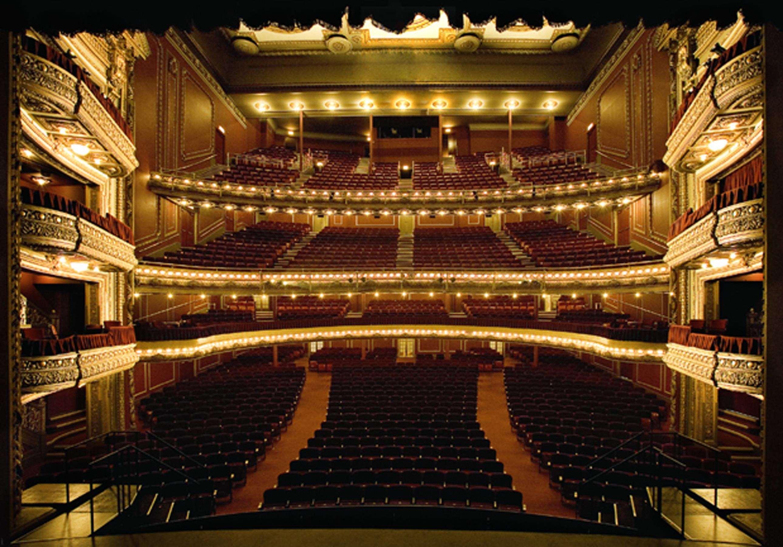 Hampton Inn Majestic Chicago Theatre District Facilities photo