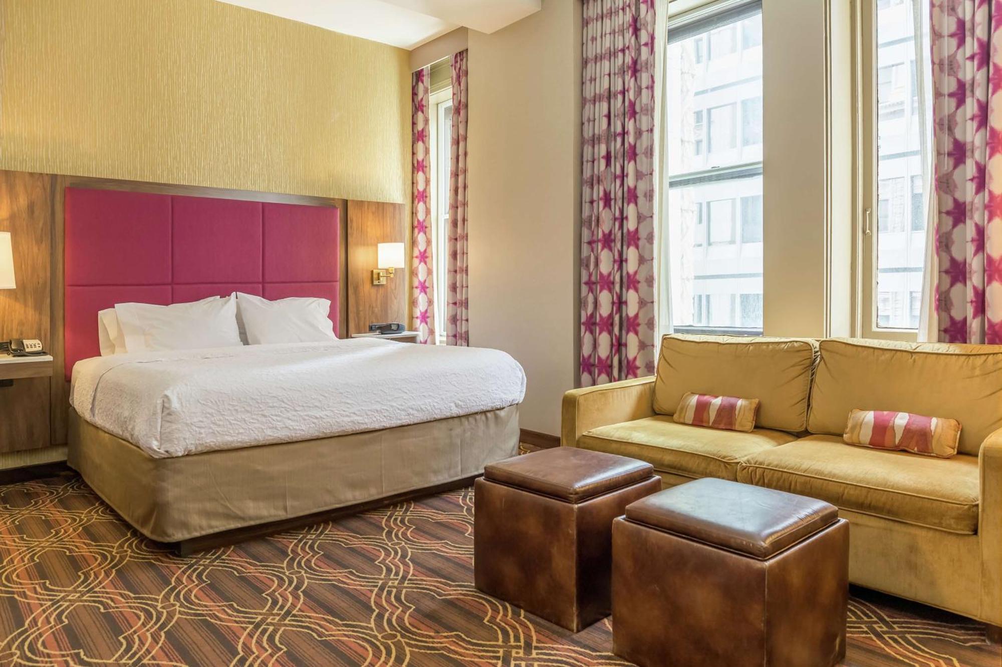 Hampton Inn Majestic Chicago Theatre District Exterior photo