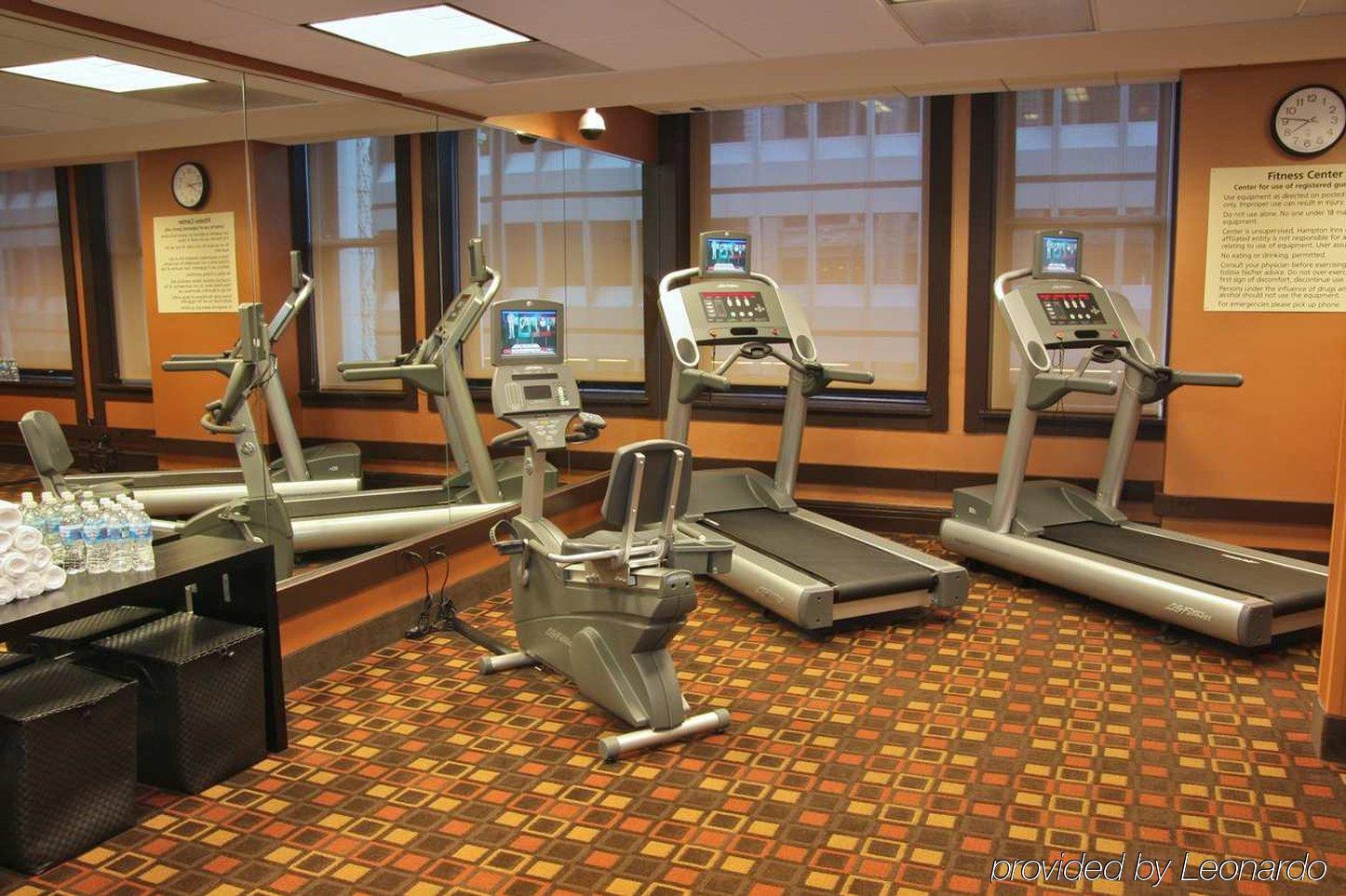 Hampton Inn Majestic Chicago Theatre District Facilities photo